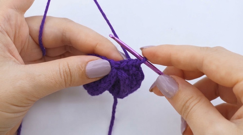 Handmade Crochet Bow Pattern 3
