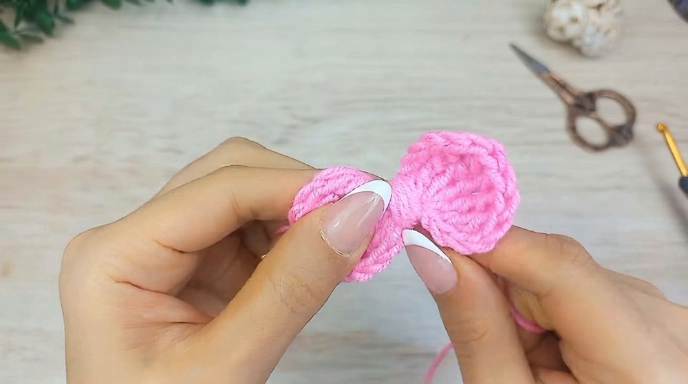 Handmade Crochet Bow Pattern 5