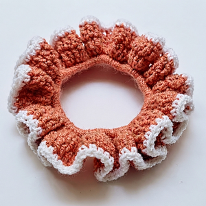 Handmade Crochet Scrunchie Pattern 5