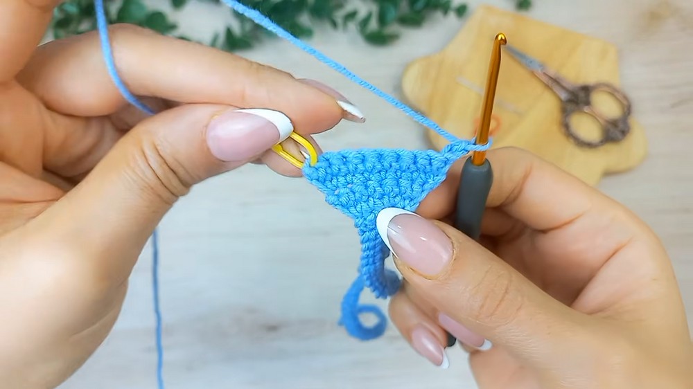 Quick Crochet Mesh Hairband Pattern 3