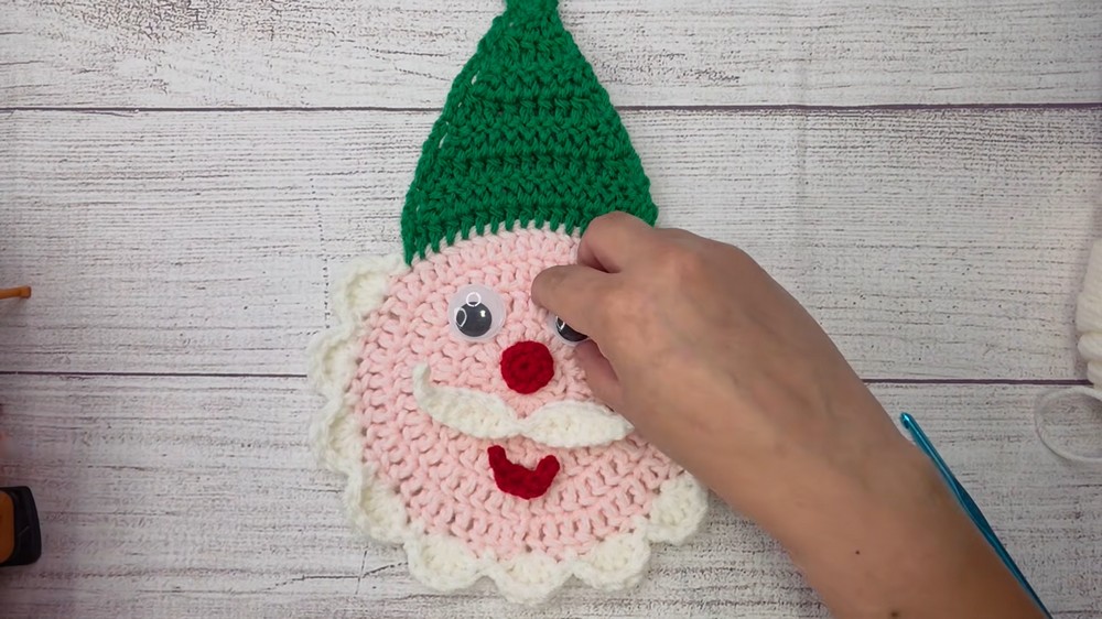 Quick Crochet Santa Claus Pattern 7