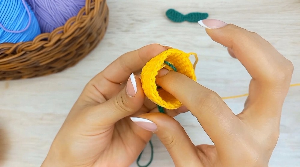 Quick Crochet Tulip Keychain Pattern 5