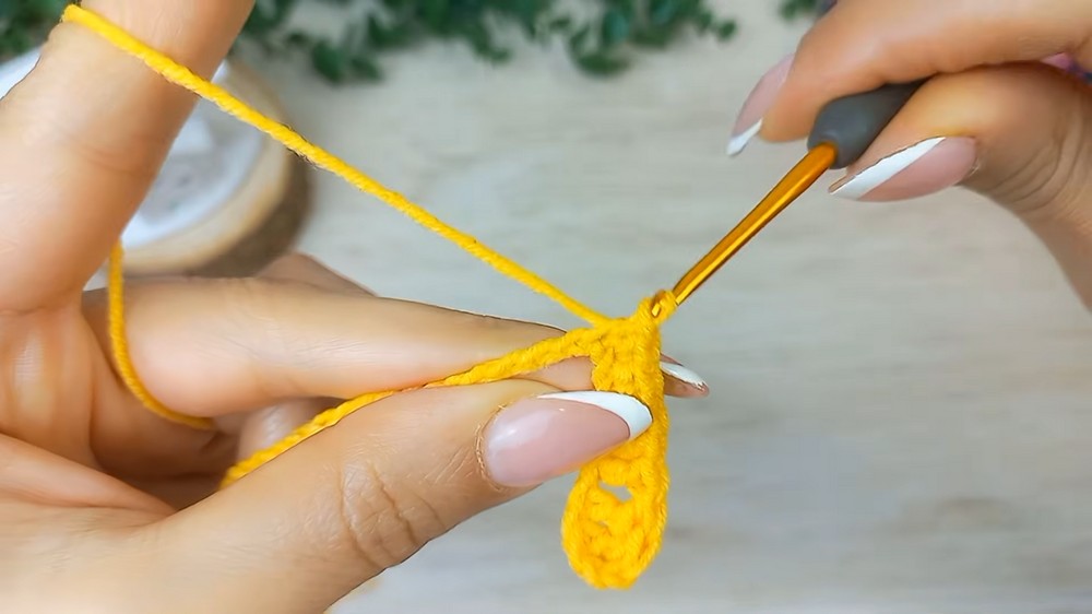 Super Crochet Pretty Bow Pattern 3