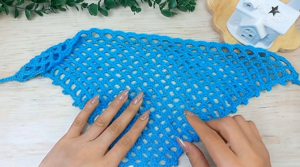 Super Easy Crochet Mesh Bandana Pattern 6