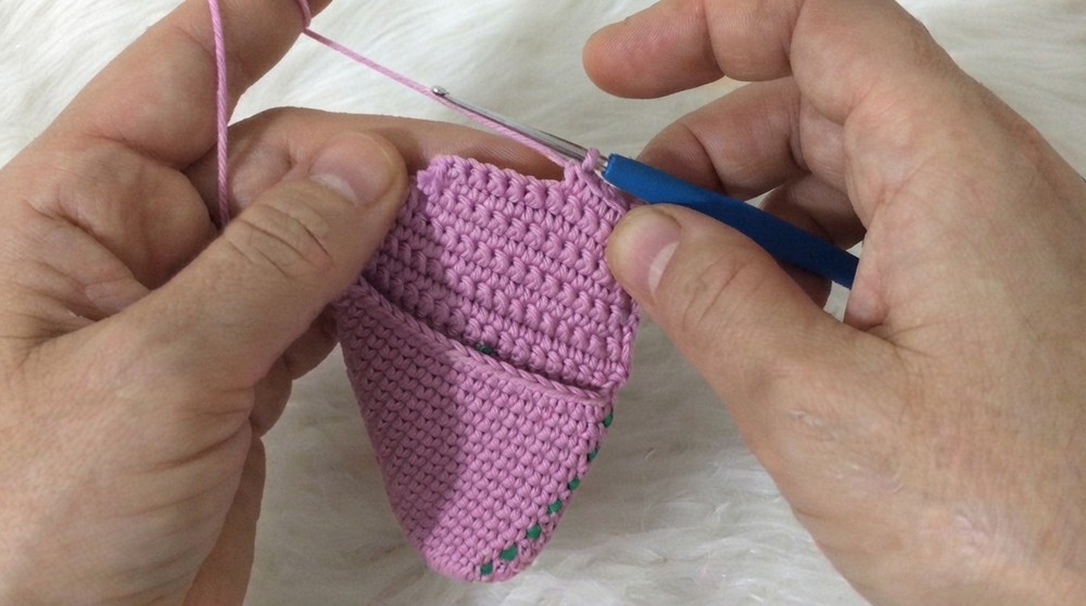 Amazing Crochet Backpack Pattern 4