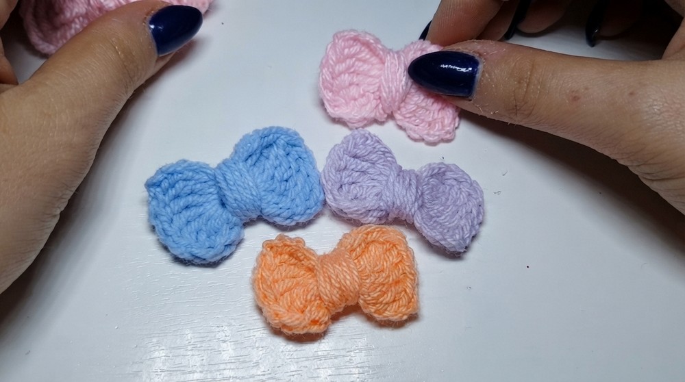 Beautiful Crochet Bows Pattern 5