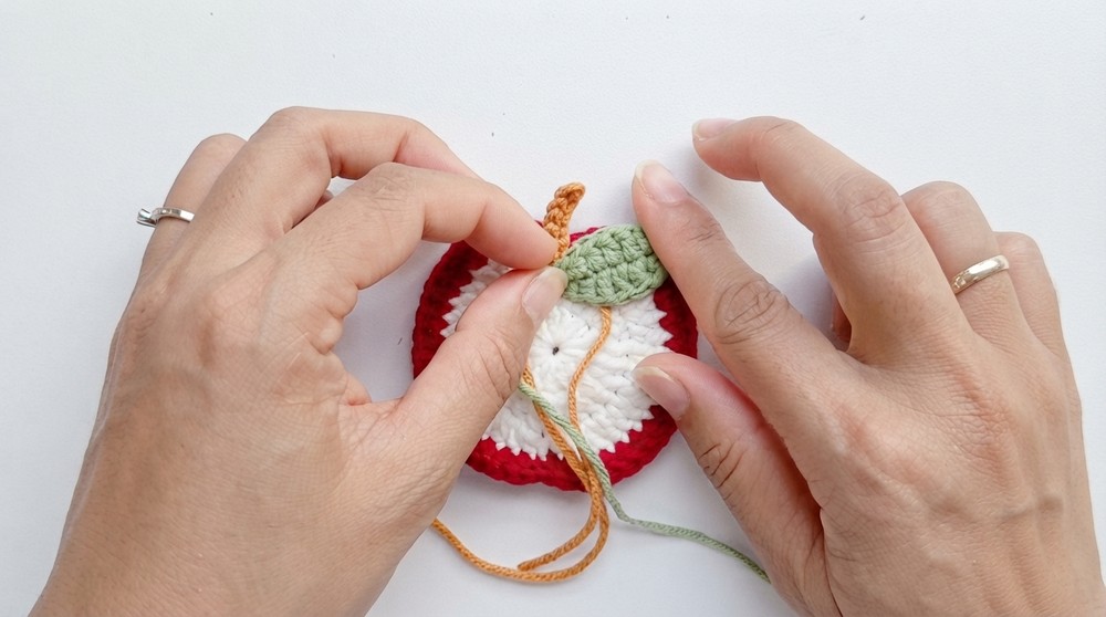 Crochet Apple Slice Keychain Pattern 5