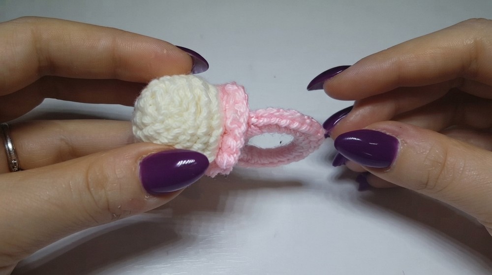 Crochet Baby Pacifier Pattern 6