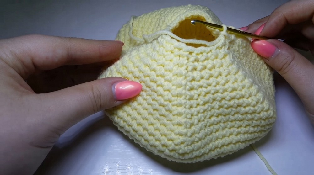 Crochet Chick Mini Pillow Pattern 5