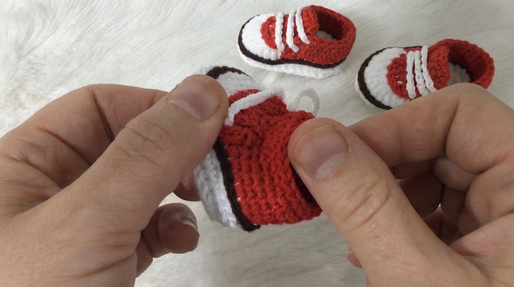 Crochet Converse Shoes Pattern 6