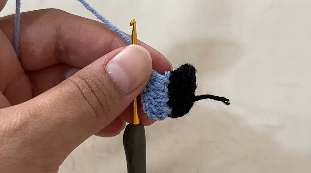 Crochet Evil Eye Keychain Pattern 2