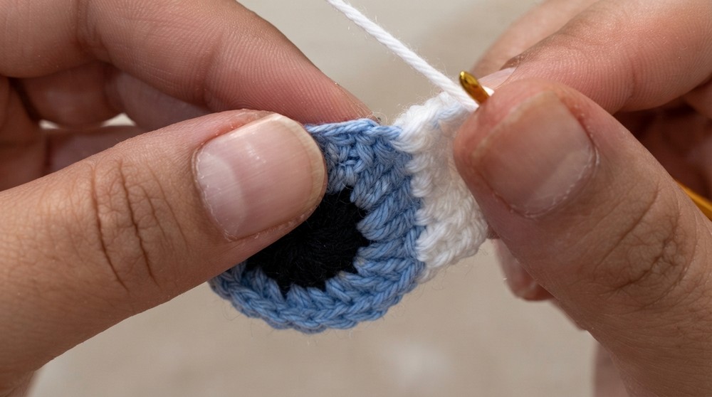 Crochet Evil Eye Keychain Pattern 3