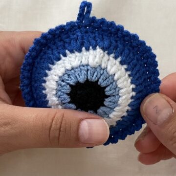 Crochet Evil Eye Keychain Pattern 6