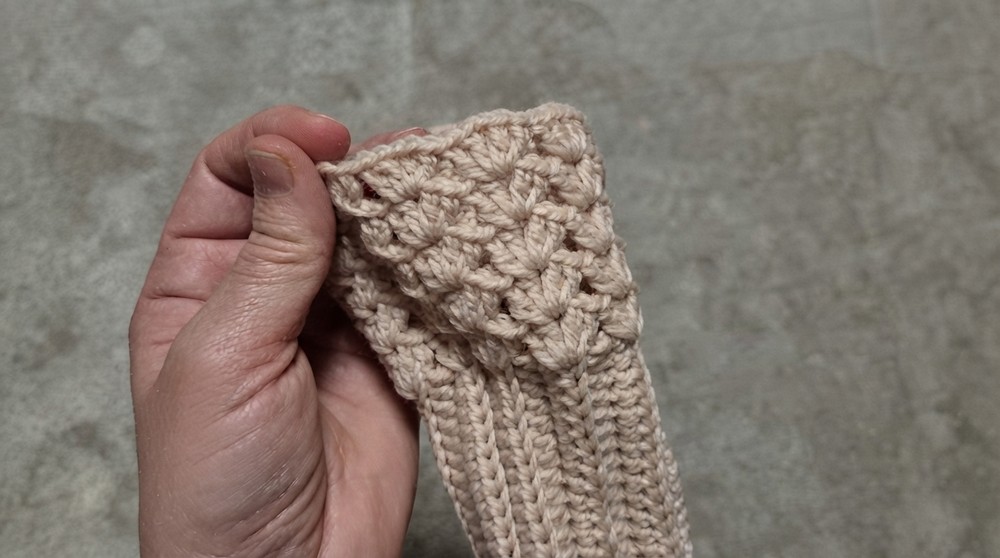 Crochet Fingerless Gloves Pattern 5