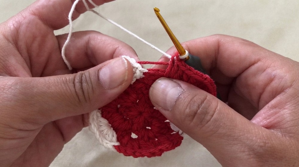 Crochet Granny Square Heart Motif Pattern 4