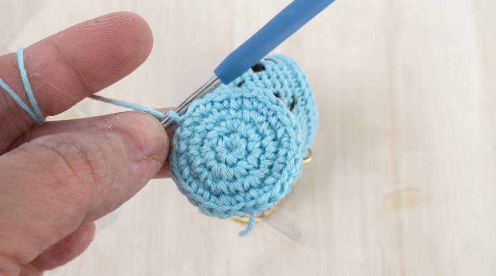 Crochet Happy Cup Keychain Pattern 2