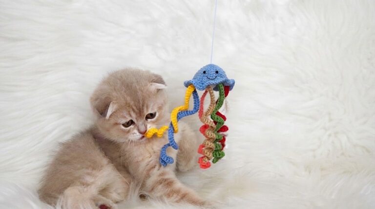 Crochet Jellyfish Cat Toy Pattern 7