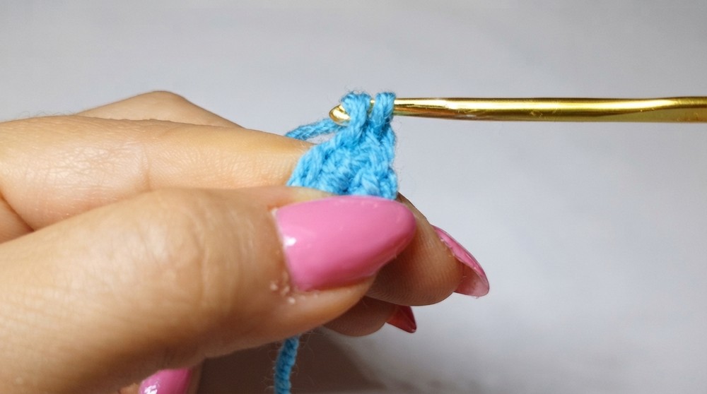 Crochet Little Whale Amigurumi Pattern 1