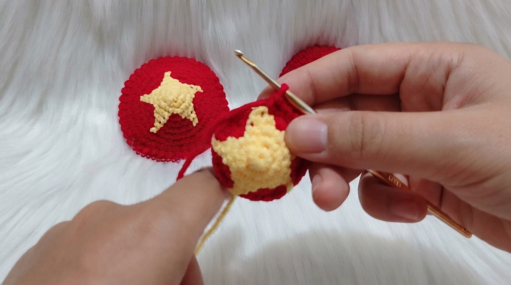 Crochet Mini Conical Hat Pattern 3