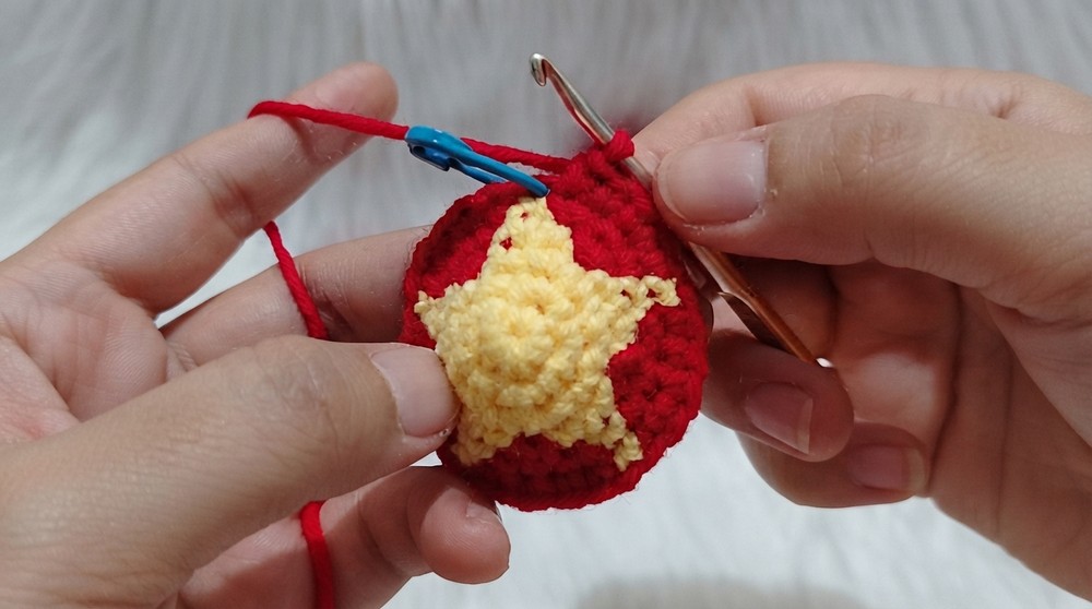 Crochet Mini Conical Hat Pattern 4