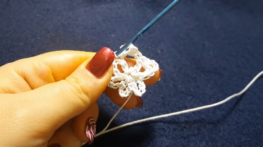 Crochet Snowflake Necklace Pattern 2