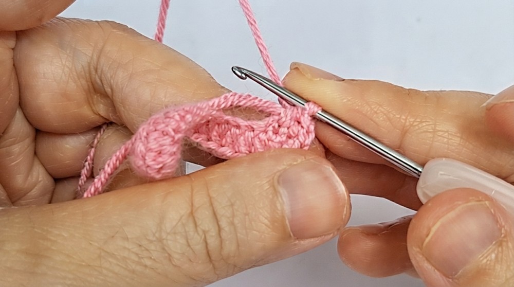 Crochet Strawberry Hair Clip Pattern 3