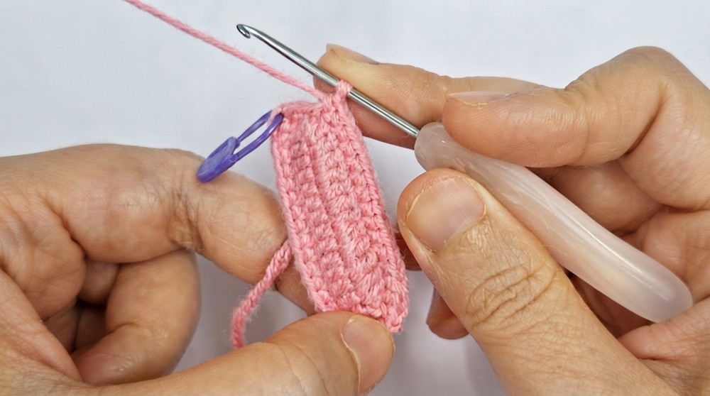 Crochet Strawberry Hair Clip Pattern 4