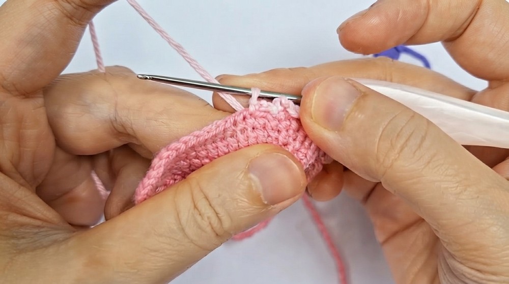 Crochet Strawberry Hair Clip Pattern 5