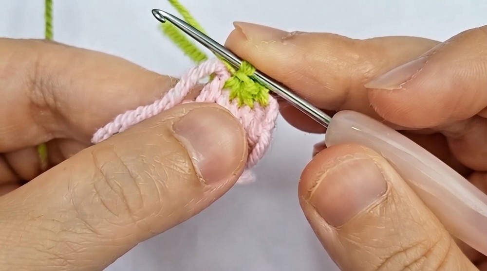 Crochet Strawberry Hair Clip Pattern 6