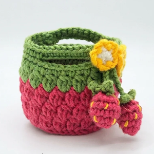 Crochet Strawberry Handbags Pattern 7