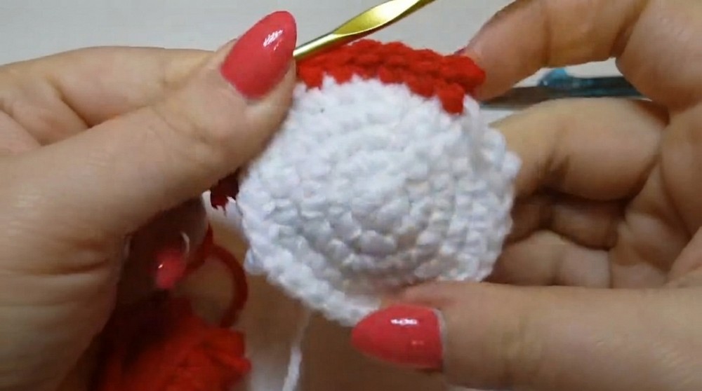 Crochet Watermelon Keychain Pattern 4