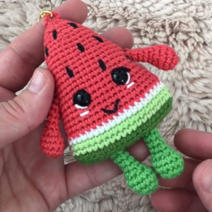 Crochet Watermelon Slice Keychain Pattern 7
