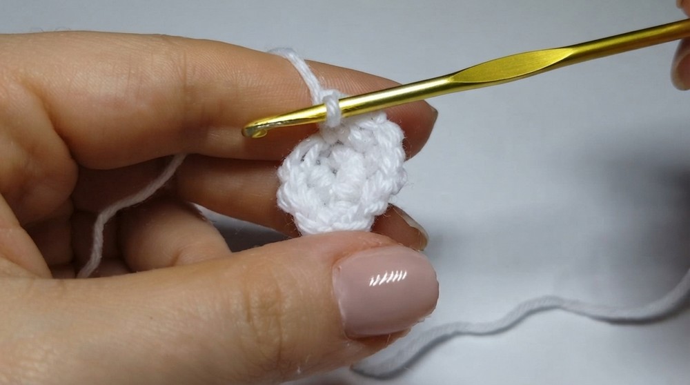 Crochet Yin Yang Amigurumi Pattern 1