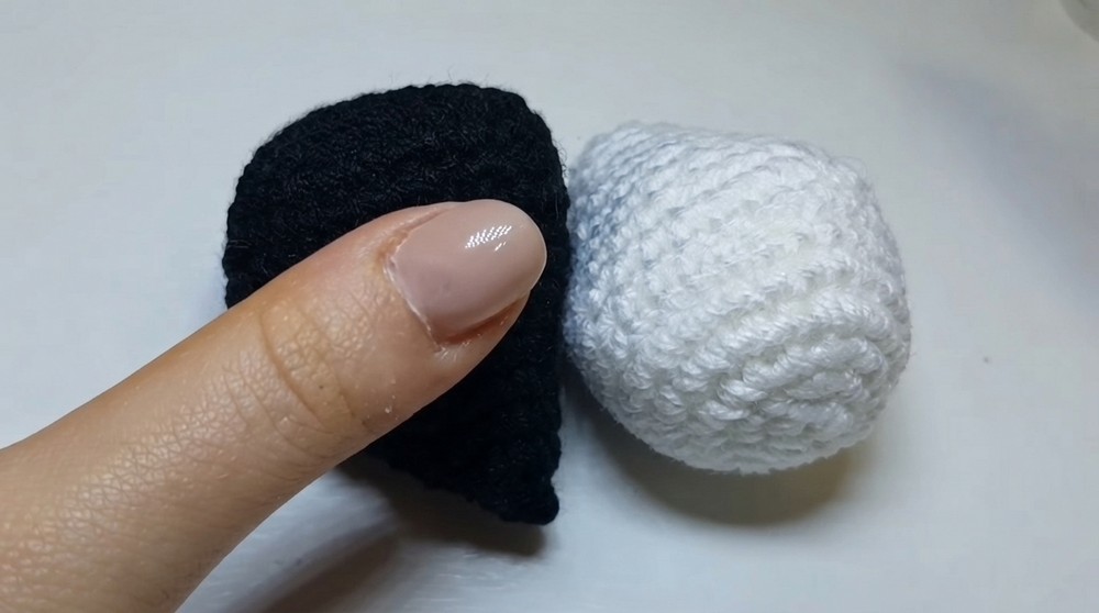 Crochet Yin Yang Amigurumi Pattern 5