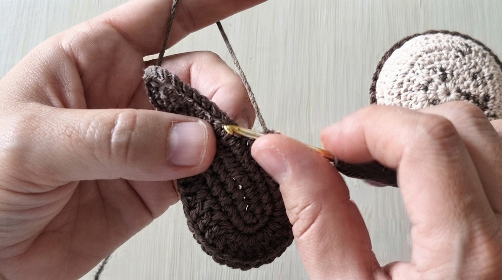 Cute Crochet Baby Booties Pattern 2