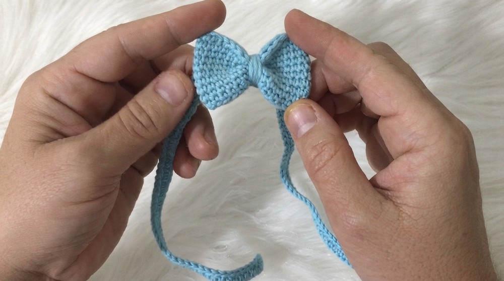 Cute Crochet Bow Headband Pattern 6