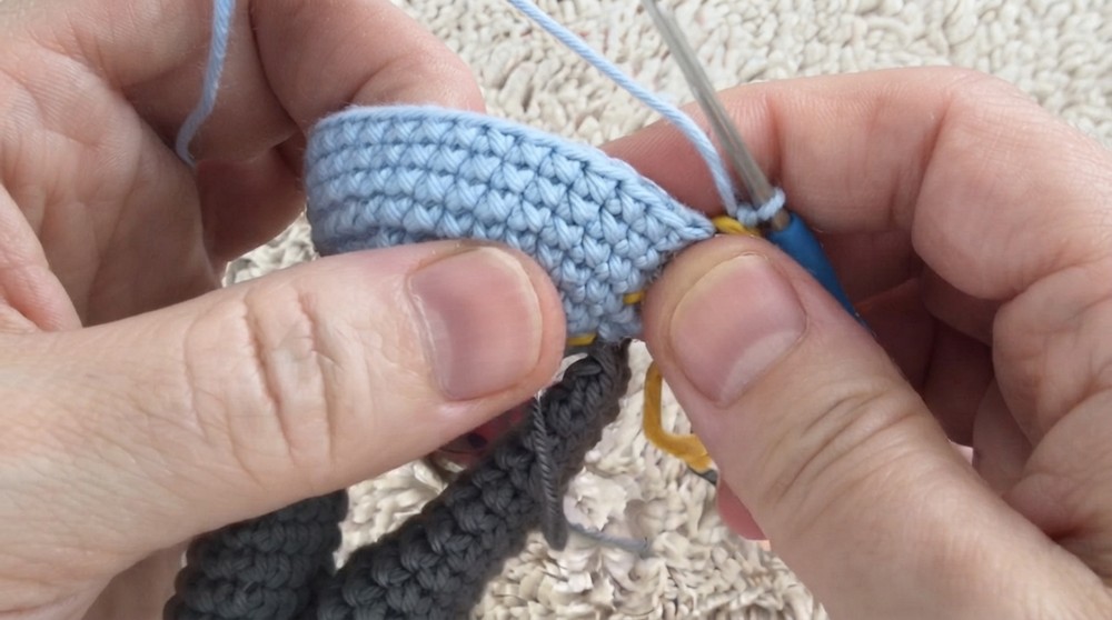Cute Crochet Dog Keychain Pattern 4