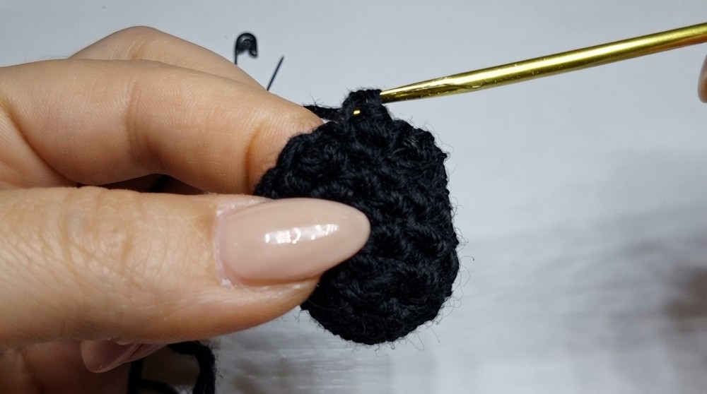 Easy Crochet Barbapapa Amigurumi Pattern 2