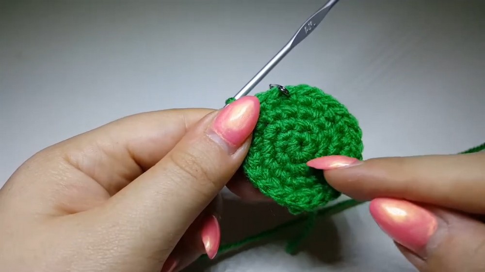 Easy Crochet Frog Pillow Pattern 2