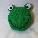 Easy Crochet Frog Pillow Pattern 7