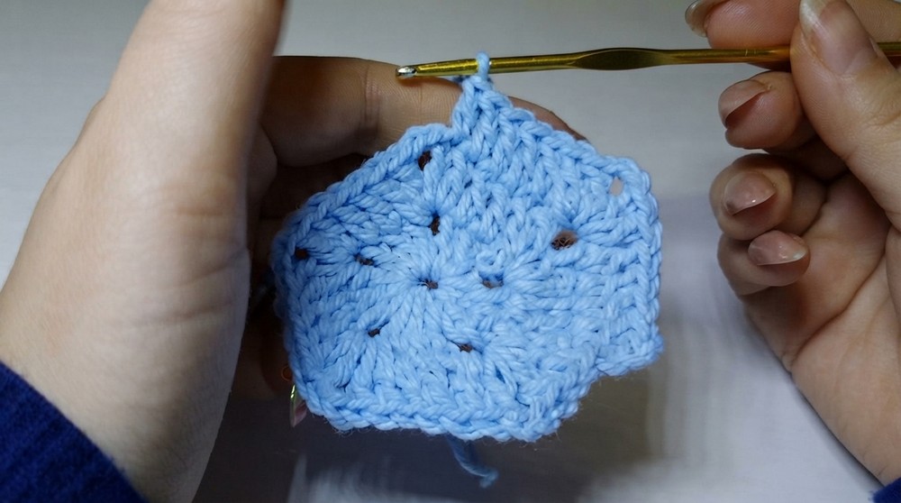 Easy Crochet Pentagon Motif Pattern 5