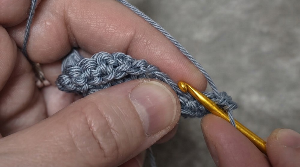 Easy Crochet Phone Pouch Pattern1