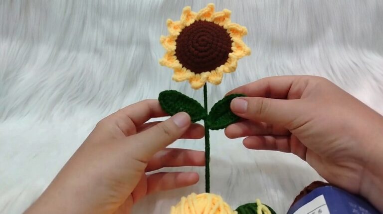 Easy Crochet Sunflower Stem Pattern 6