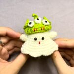 Halloween Crochet Mini Ghost Pattern 6