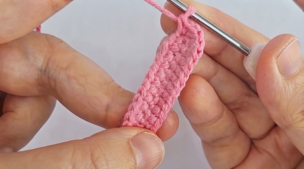 Handmade Crochet Hair Clip Pattern 2