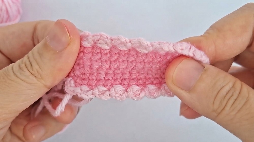 Handmade Crochet Hair Clip Pattern 4