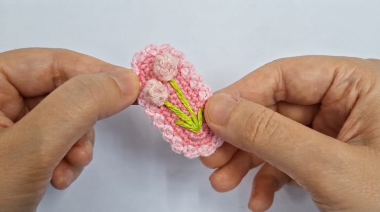 Handmade Crochet Hair Clip Pattern 6