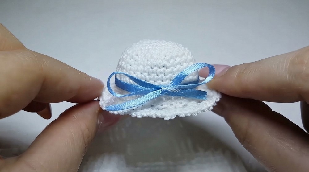 Handmade Crochet Little Hat Pattern 6