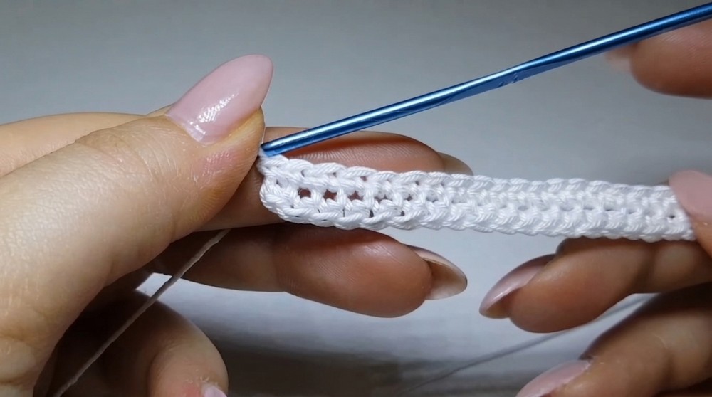 Handmade Crochet Pouch Pattern 2
