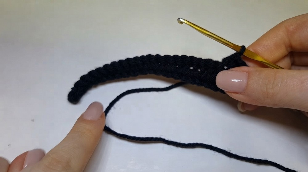 Handmade Crochet Pouch Pattern 3